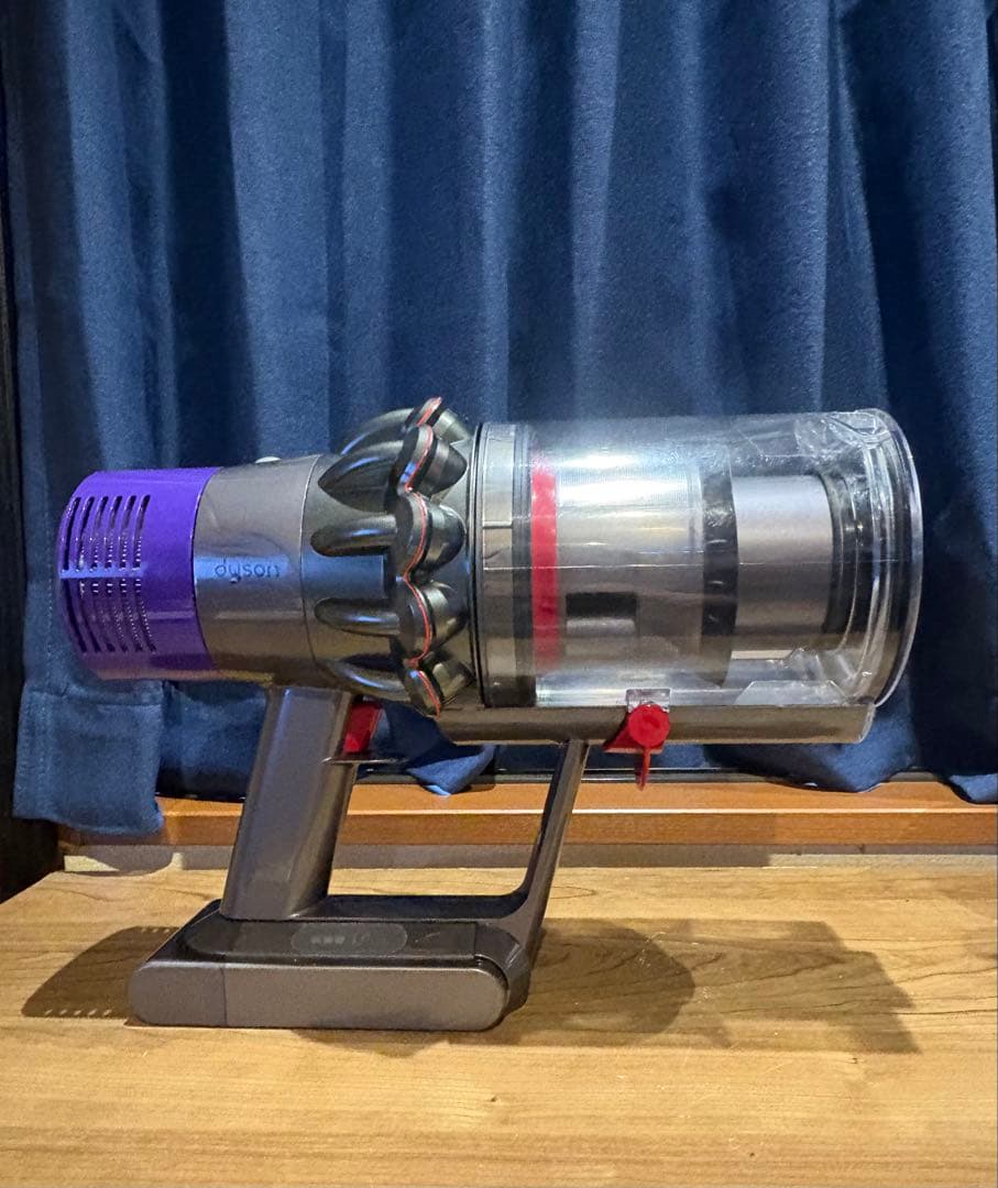 アタッチメント多数付属！細部まで洗浄済！#Dyson #V10 ハンド