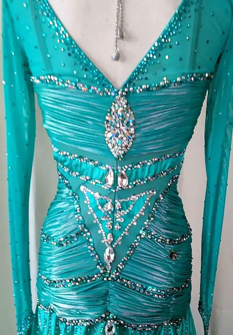 社交ダンスドレス！英国CHRISANNE 製オーストリッチ ターコイズ