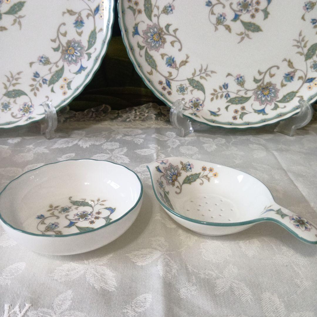 ❤ Noritake カリフパレス ティーカップセット＋ ケーキ皿2枚サーバ