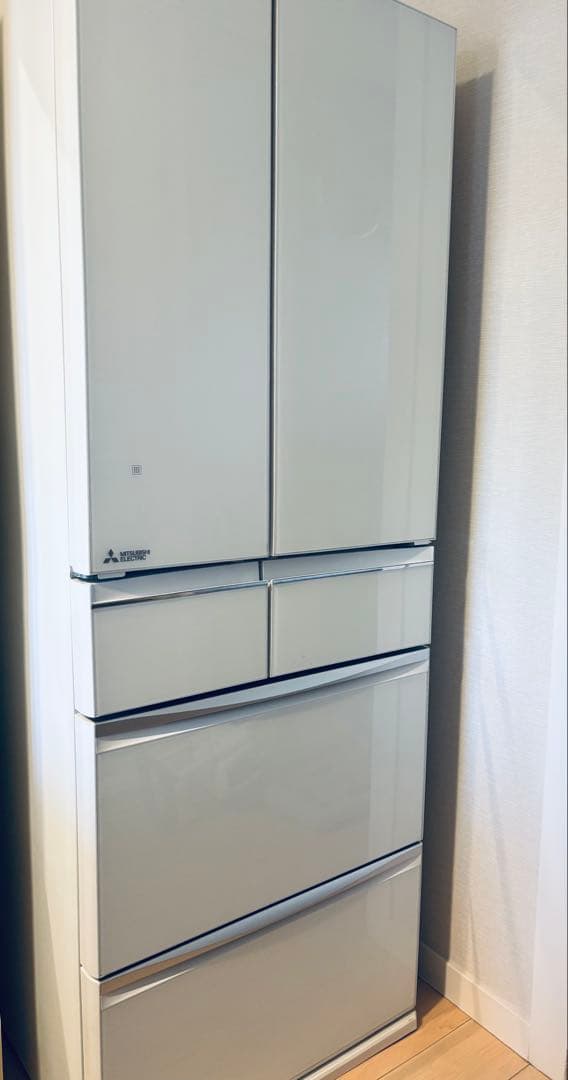 三菱電機 ノンフロン冷凍冷蔵庫 MITSUBISHI MR-MX50D-W - メルカリ
