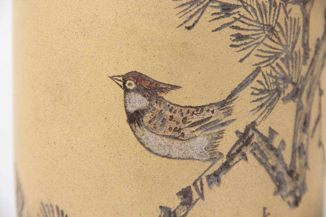 中国 宜興紫砂 段泥 松鳥図 寿峰写 刻絵 花瓶 宜興工芸 花器 Eo21-14