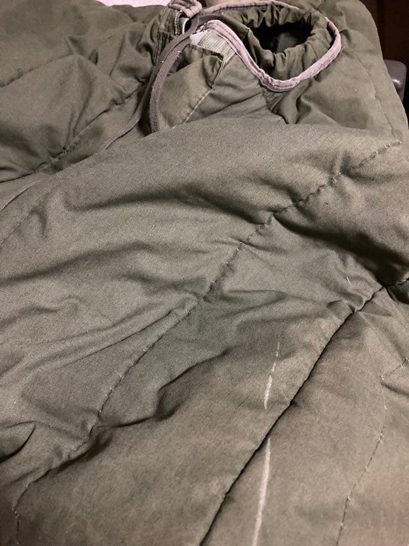 売り切り価格 米軍実物 シュラフ スリーピングバッグ 中綿入り