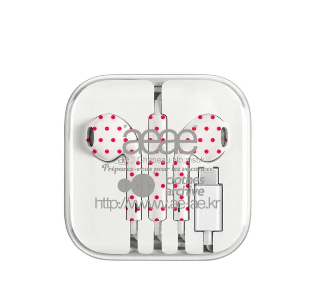 匿名配送】aeae 有線イヤホン ドット柄 ホワイト/レッド USB-C - メルカリ