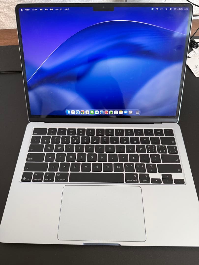 Apple MacBook Air 2025 M4 24GB/1TB シルバー Apple MacBook Air M4 15-inch (2025) Silver 16GB/256GB (MW1G3FN/A