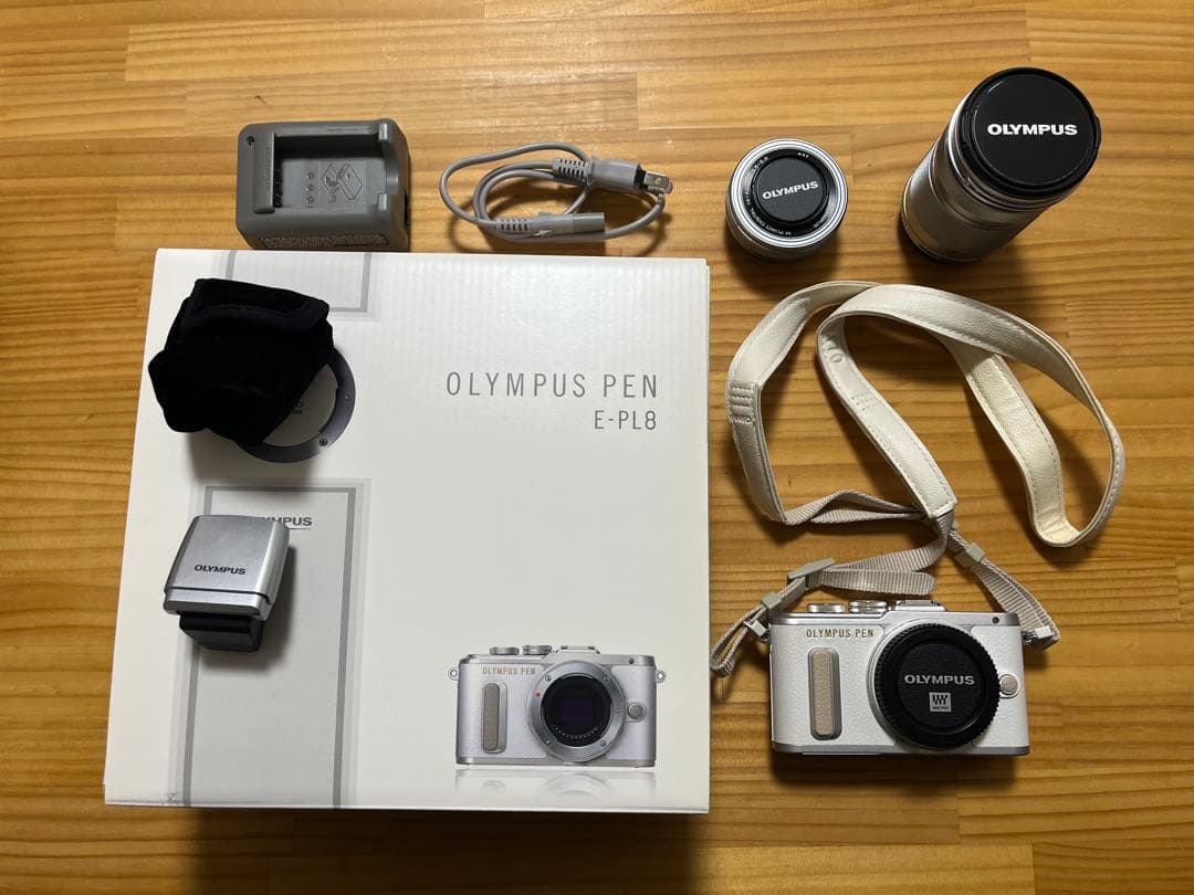 OLYMPUS PEN E-PL8 ホワイト Amazon.com : Olympus Pen E-PL8 White Body with 14-42mm IIR Silver