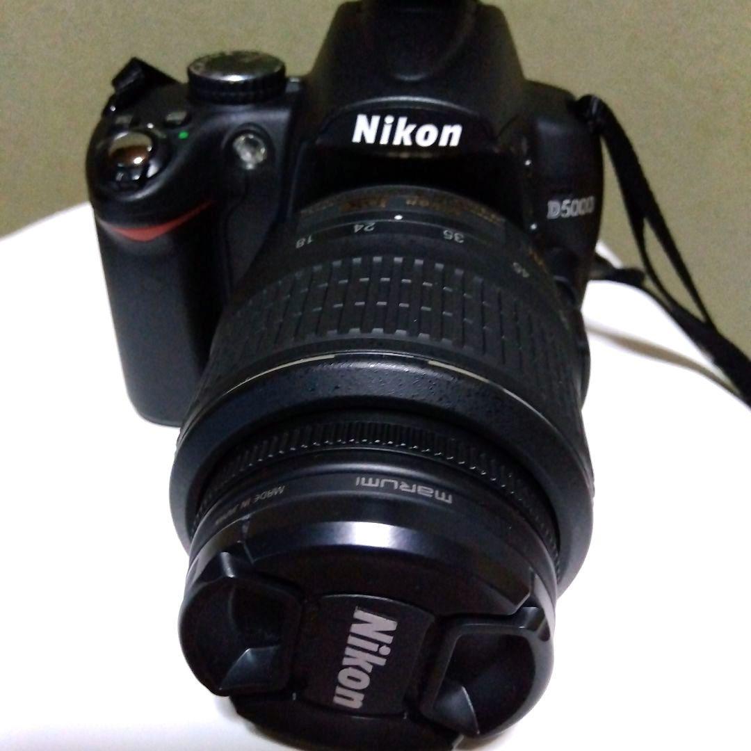 【値下げ】Nikon カメラ《D5000》＆ストロボ《SB-800》
