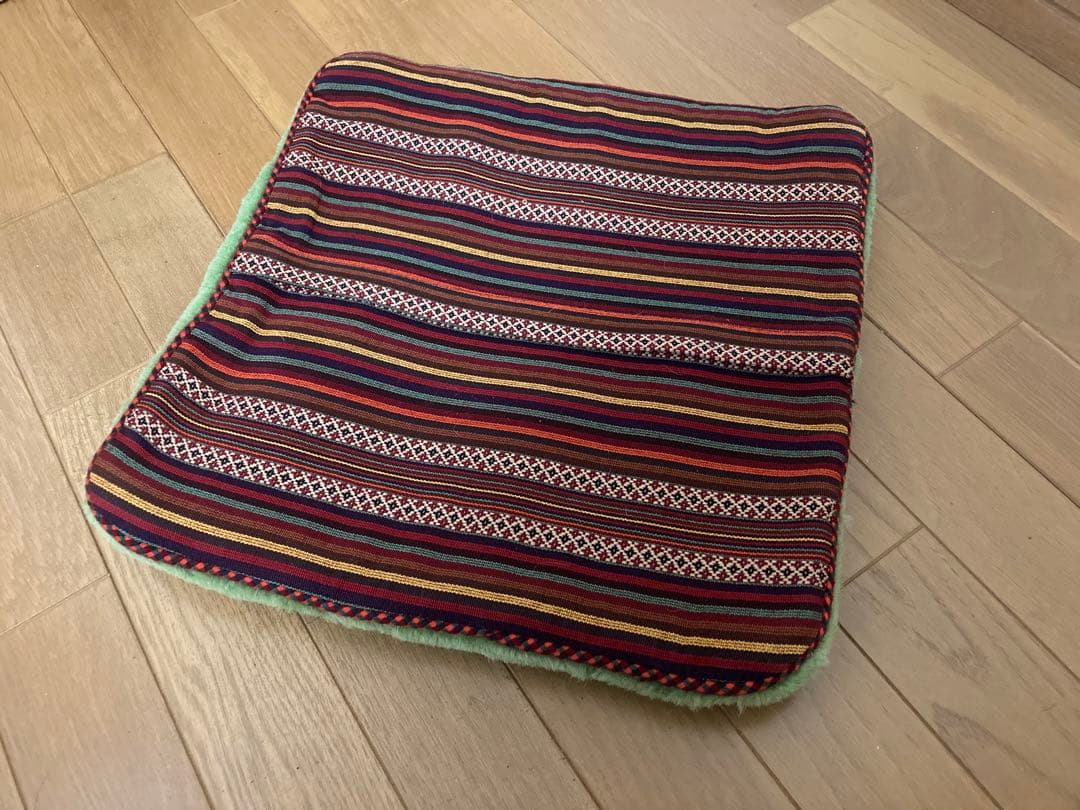 未使用品 1点もの アートギャッベ 座布団カバー クッションカバー