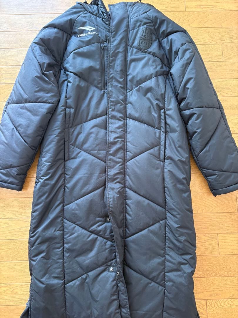 モンテディオ山形非売品PENALTY フード付きベンチコート 黒 期間限定出品