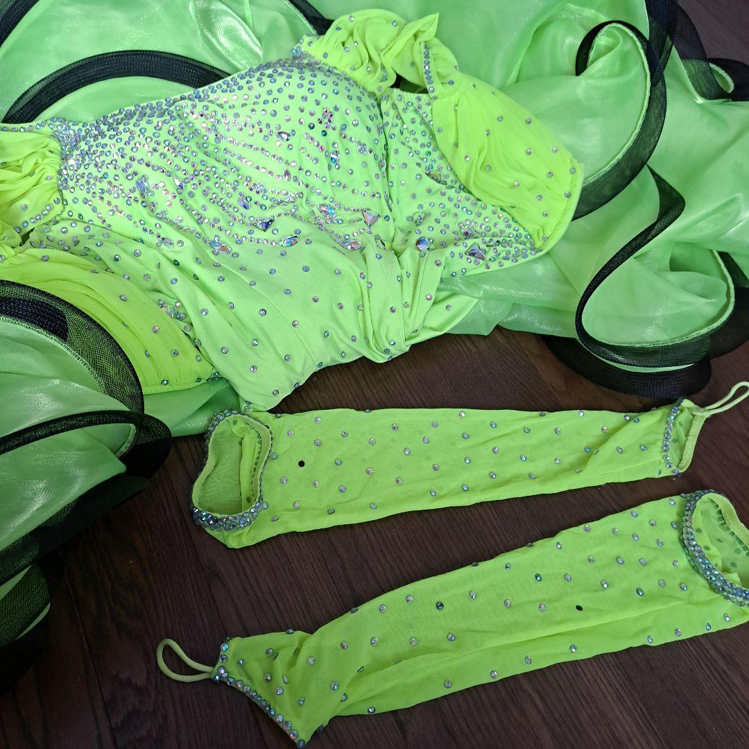 社交ダンス ラテン蛍光イエローグリーンドレス チョーカー