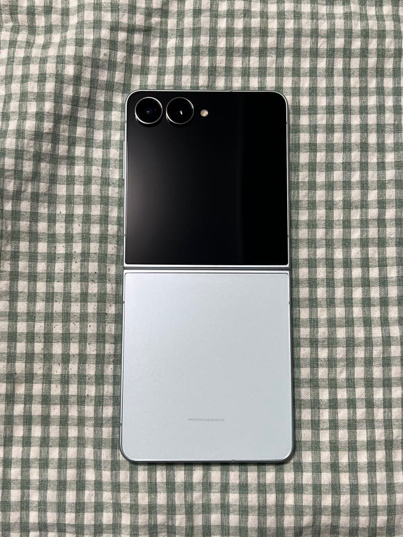 折りたたみ式スマートフォン ミント galaxy flip7 Samsung Galaxy Z Flip7 | Mint Mobile