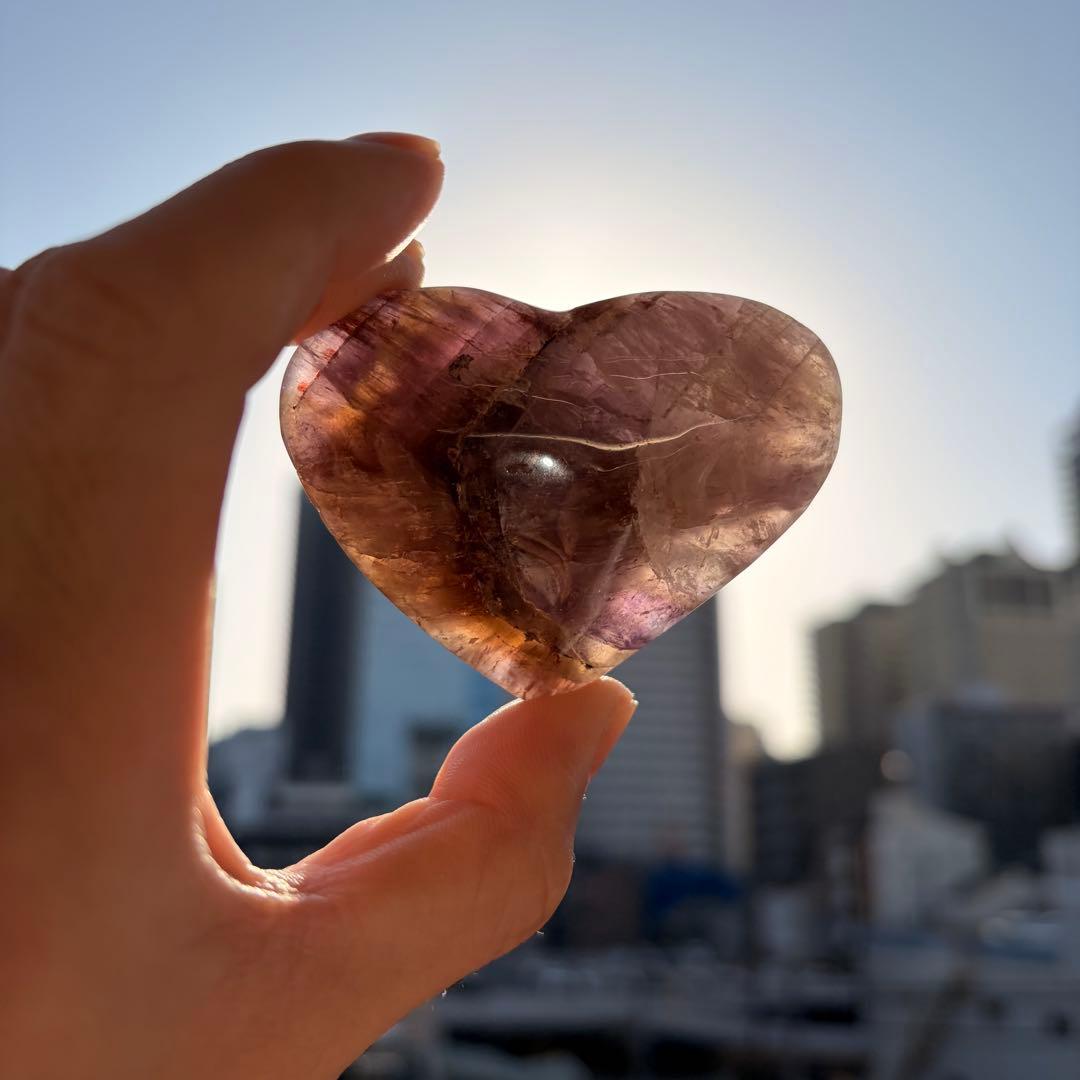 アメジスト ハート型 天然石 置物 【5.5cm × 7cm】 - メルカリ