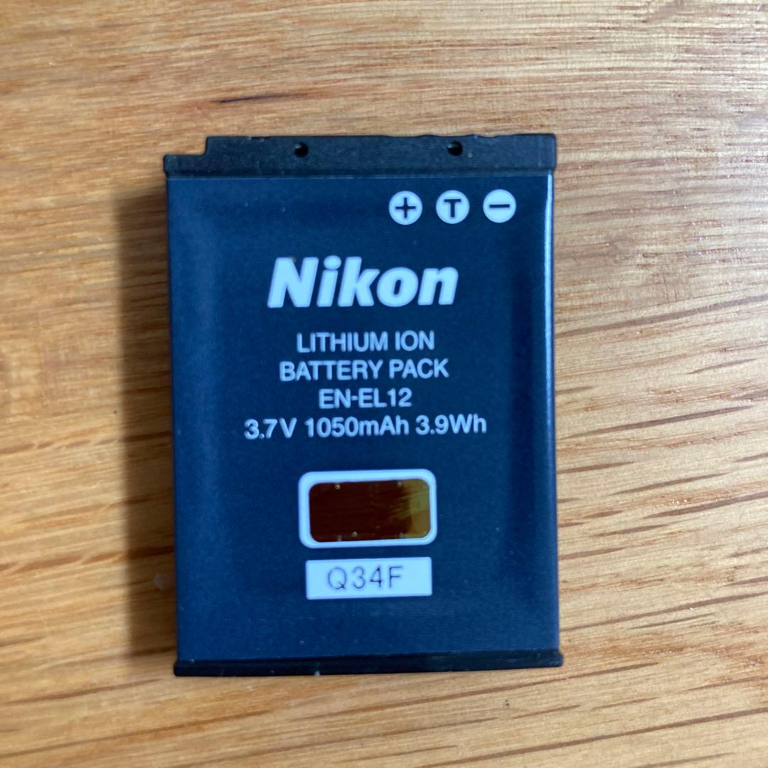 ☆Nikon COOLPIX☆S6100☆本体＋バッテリー＋充電器＋ケーブル