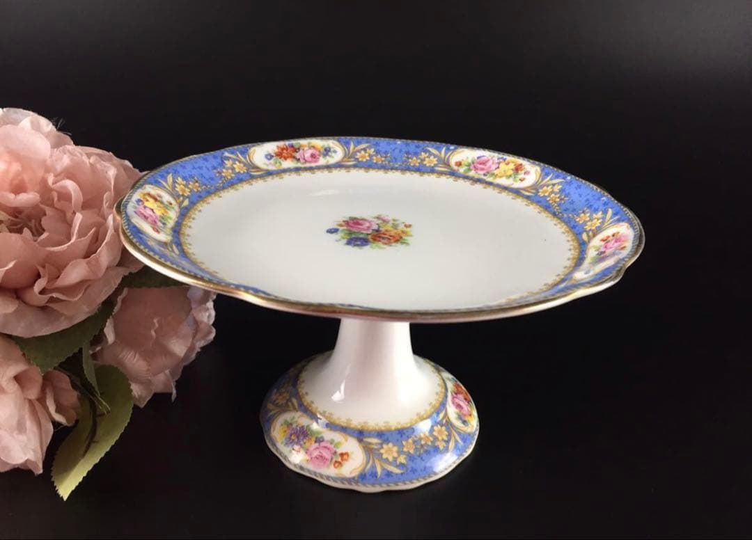 英国アンティーク　1920-1932年　パラゴン　ケーキスタンド パラゴンの美しい花模様ケーキスタンド イギリスアンティーク陶器
