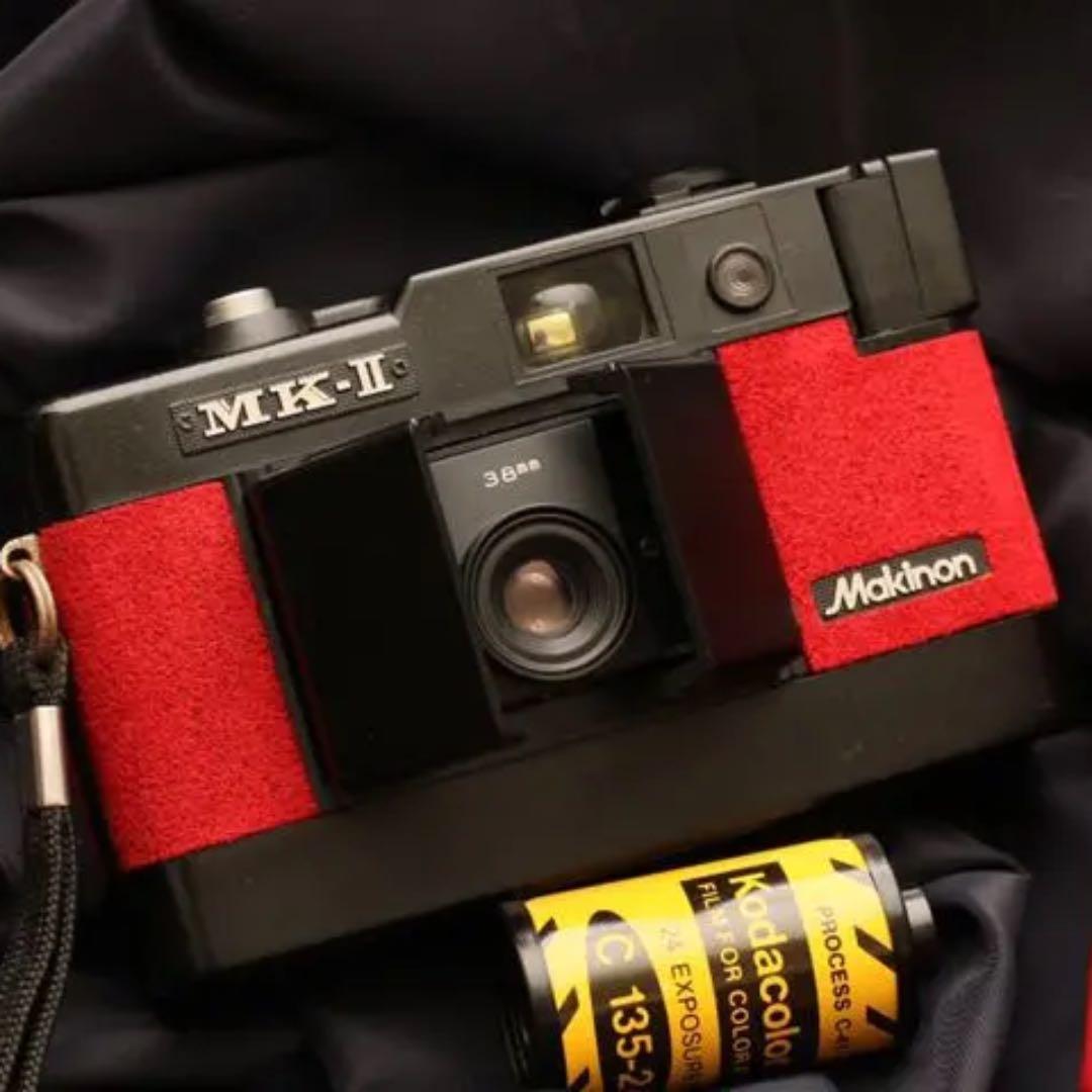 Makinon MK-II マキナ 奇抜デザイン 観音開き 赤ビロード #147 Makinon MK-II マキナ 奇抜デザイン 観音開き 赤ビロード #147