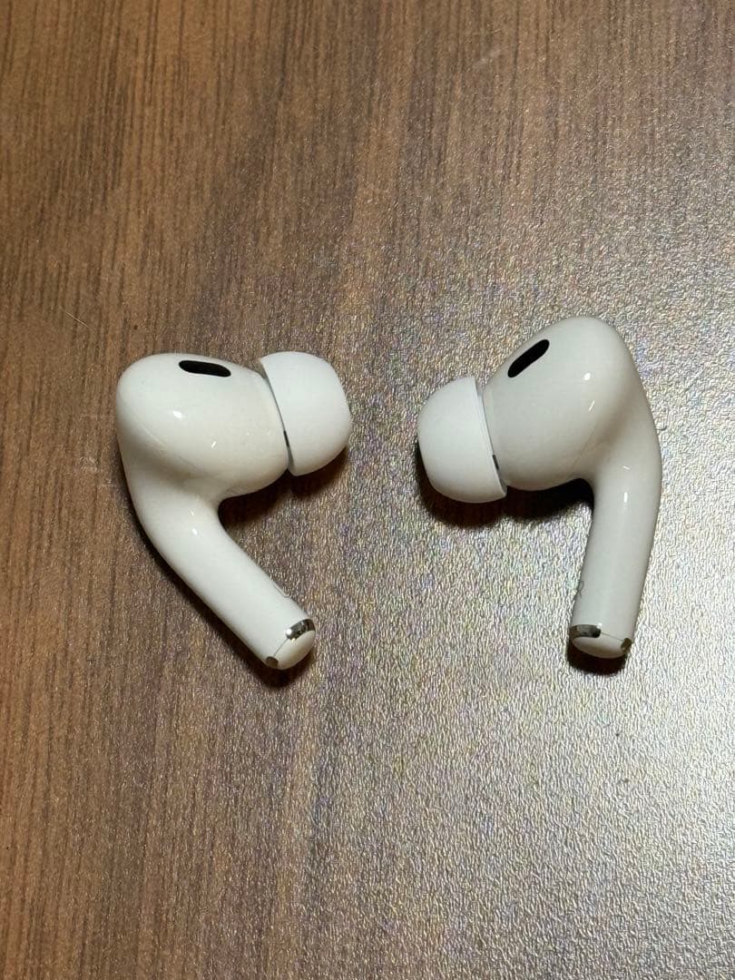 【美品】AirPods Pro2 ホワイト Amazon.co.jp: 【整備済み品】 Apple AirPods Pro（第2世代