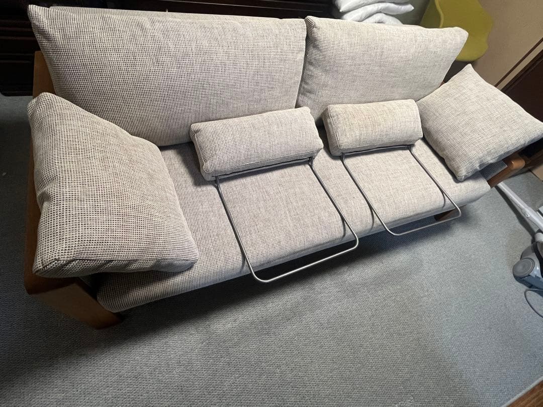 カリモク UU89アーム無垢材 3人掛けソファ 羽毛フェザー UUシリーズ