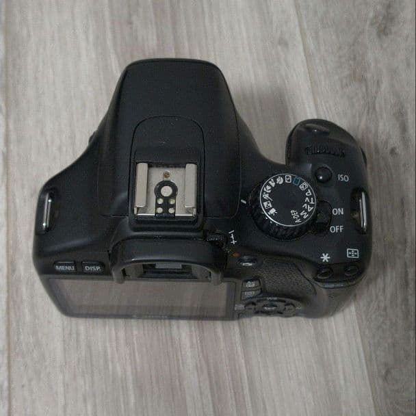 EOS KISS X4 本体 標準レンズ、ズームレンズセット