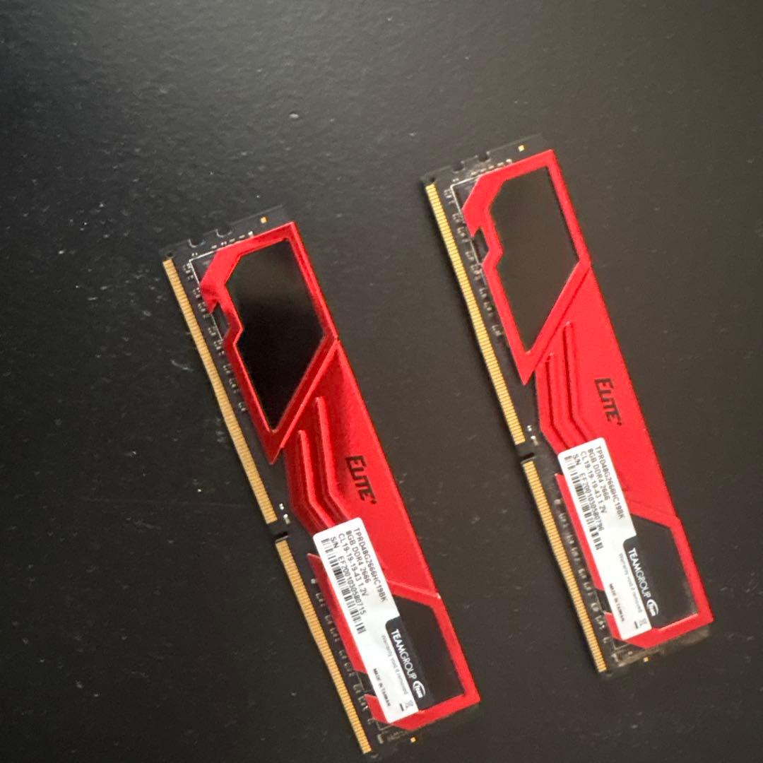ELITE DDR4 メモリ レッド 8G✖︎2 - メルカリ