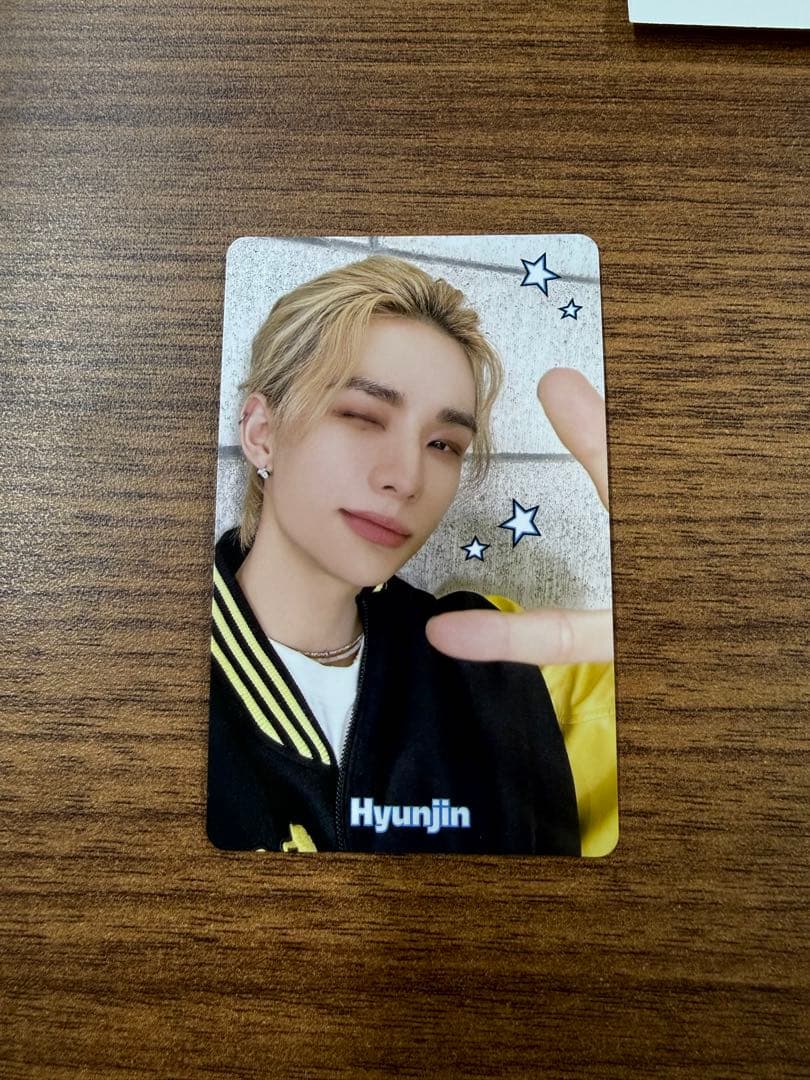 StrayKids スキズ ペンミ 満額特典トレカ ヒョンジン - メルカリ