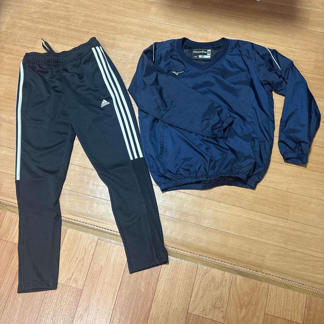 MIZUNOピステネイビー adidasジャージブラック、2点まとめ売り - メルカリ