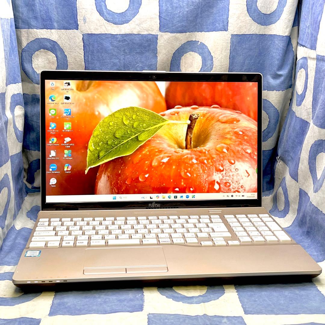 快速SSD256GB☆美しいゴールドノートパソコン♪第7世代！カメラ！Win11