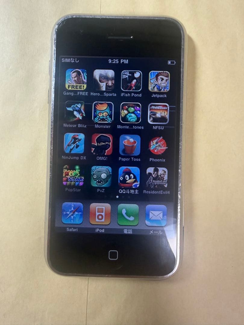 激レア初代iPhone 2G 8GB ゲーム多数インストール済み - メルカリ