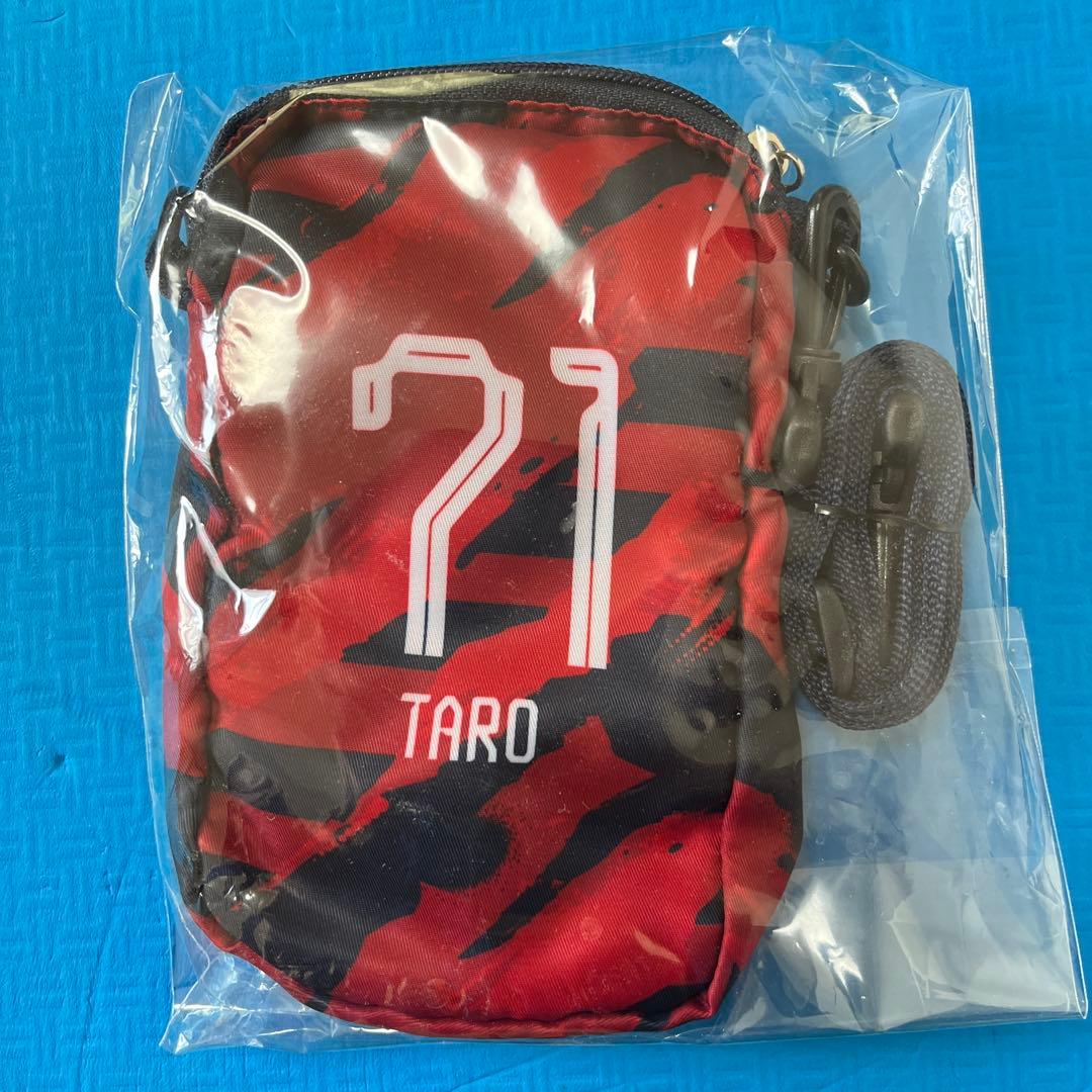 サッカー応援グッズ TARD 71 赤黒迷彩 ライオンをあしらった赤の迷彩柄 セミオーダー No.0252 デザイン例