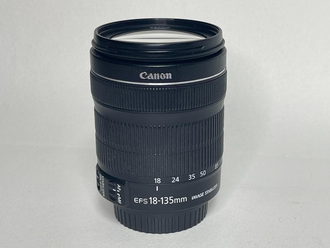 美品 Canon EF-S 18-135mm f3.5-5.6 IS STM