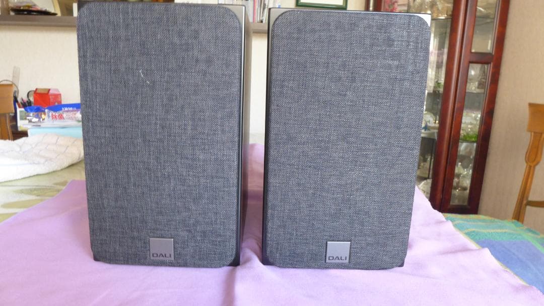 ブックシェルフスピーカー　DALi　oberon1 (ダークウッド） Amazon.co.jp: DALI Oberon 1 ブックシェルフスピーカー - ダーク