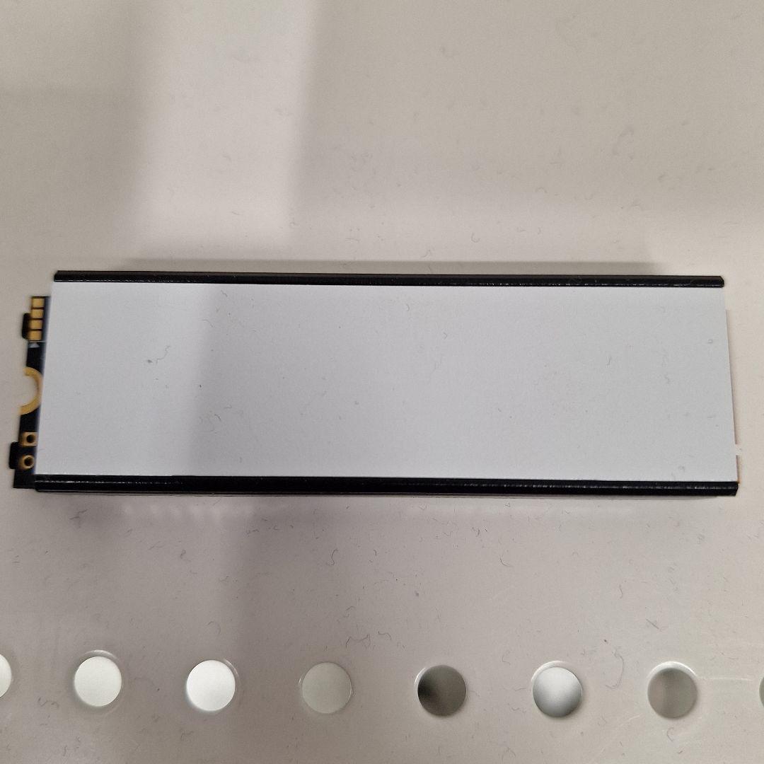 HNSSD-4P5 内蔵型SSD4tb 3.3V