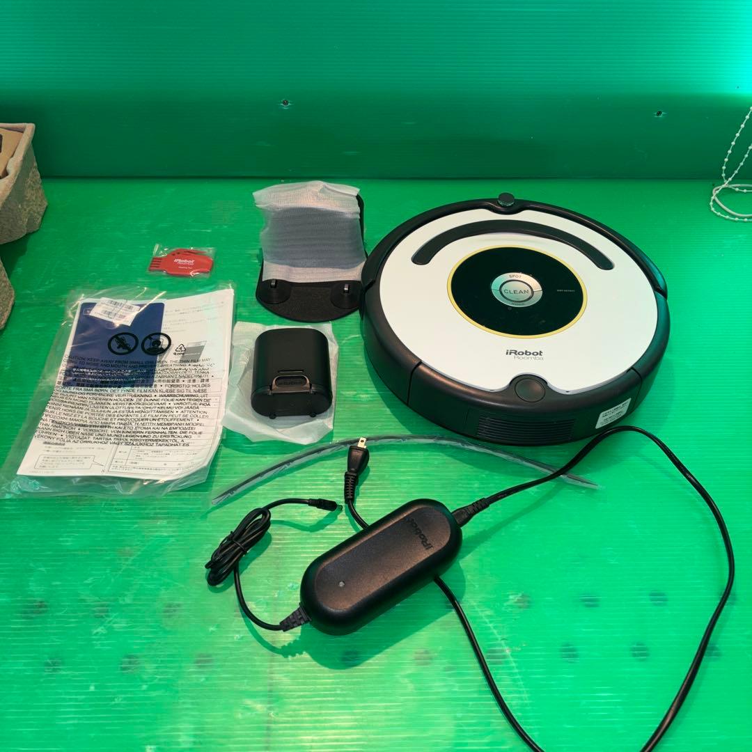 iRobot Roomba ロボット掃除機本体 充電器付き - メルカリ