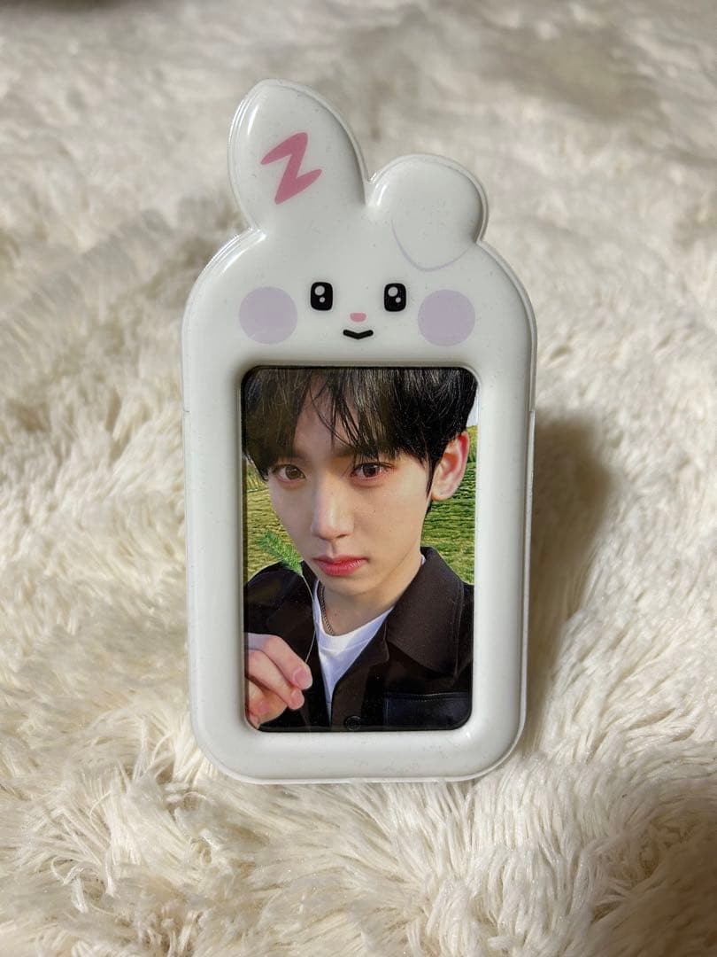 ハンユジン ユニニ トレカケース トレカ付 - メルカリ