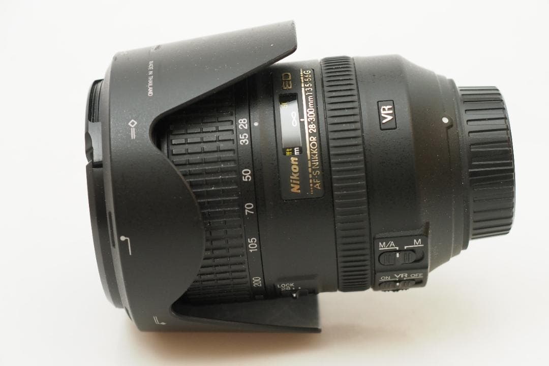 レンズ(ズーム) NIKON AF-S NIKKOR 28-300mm F3.5-5.6G VR Amazon.com : Nikon AF-S FX NIKKOR 28-300mm f/3.5-5.6G ED Vibration