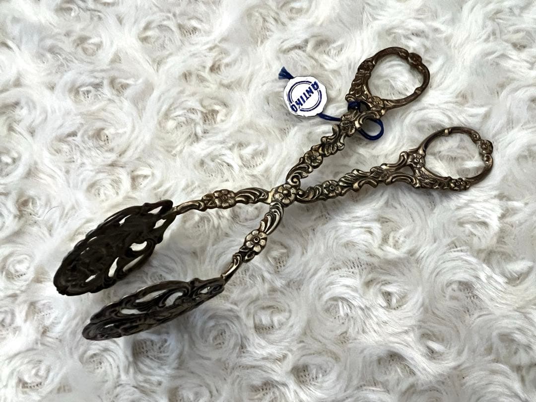 ANTIKO社 ヒルデスハイムローズ カトラリーセット〈18本セット〉銀製