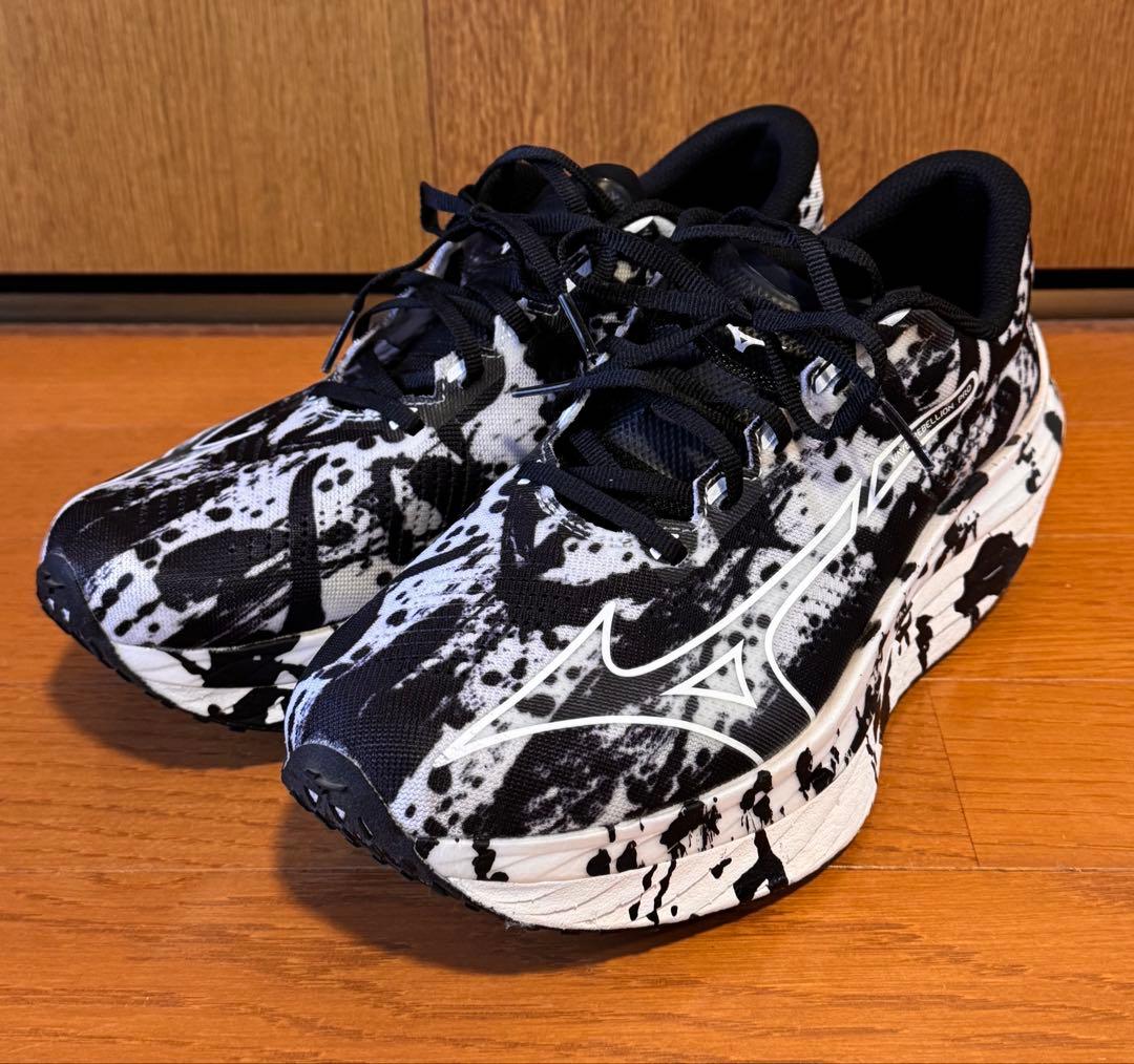 ミズノ ウエーブリベリオンプロ 書き初めカラー - メルカリ