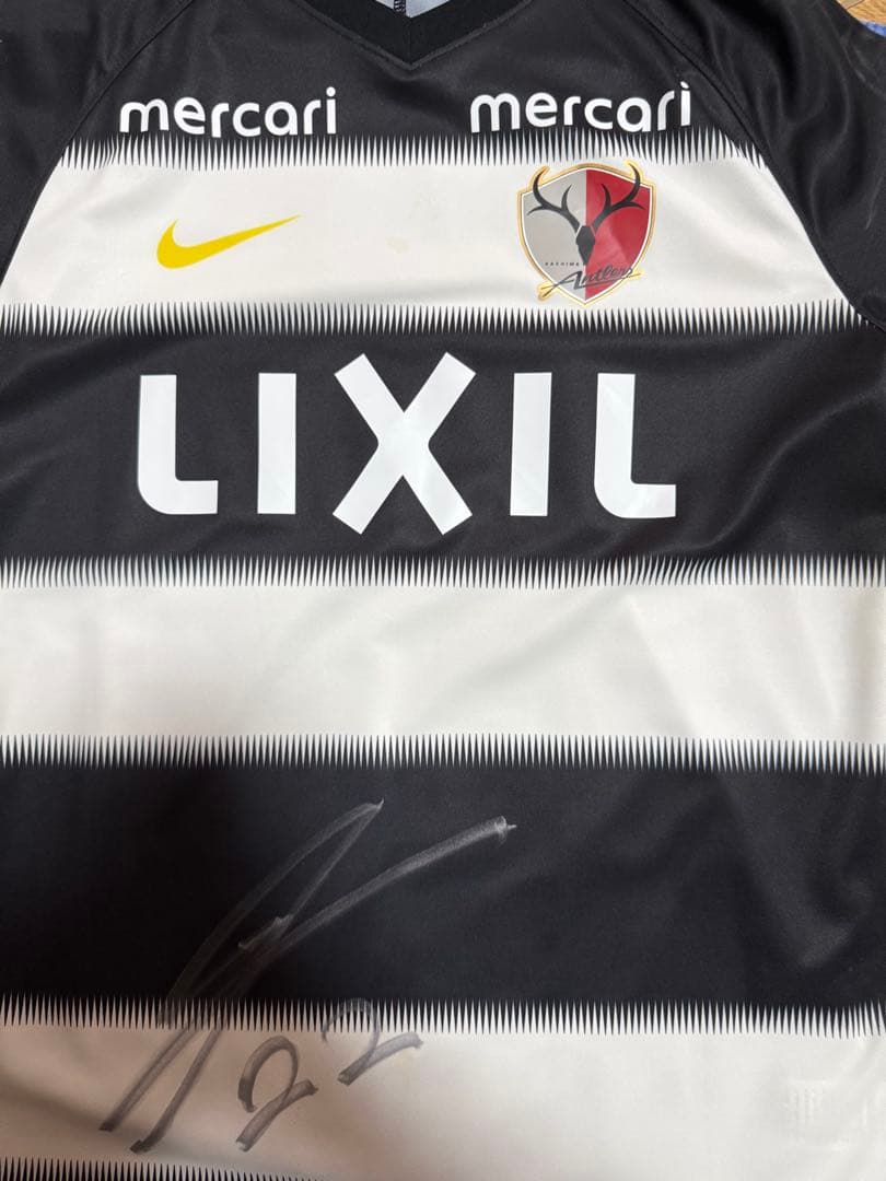未着用 XLサイズ 鹿島アントラーズ 安西幸輝サイン入りユニフォーム