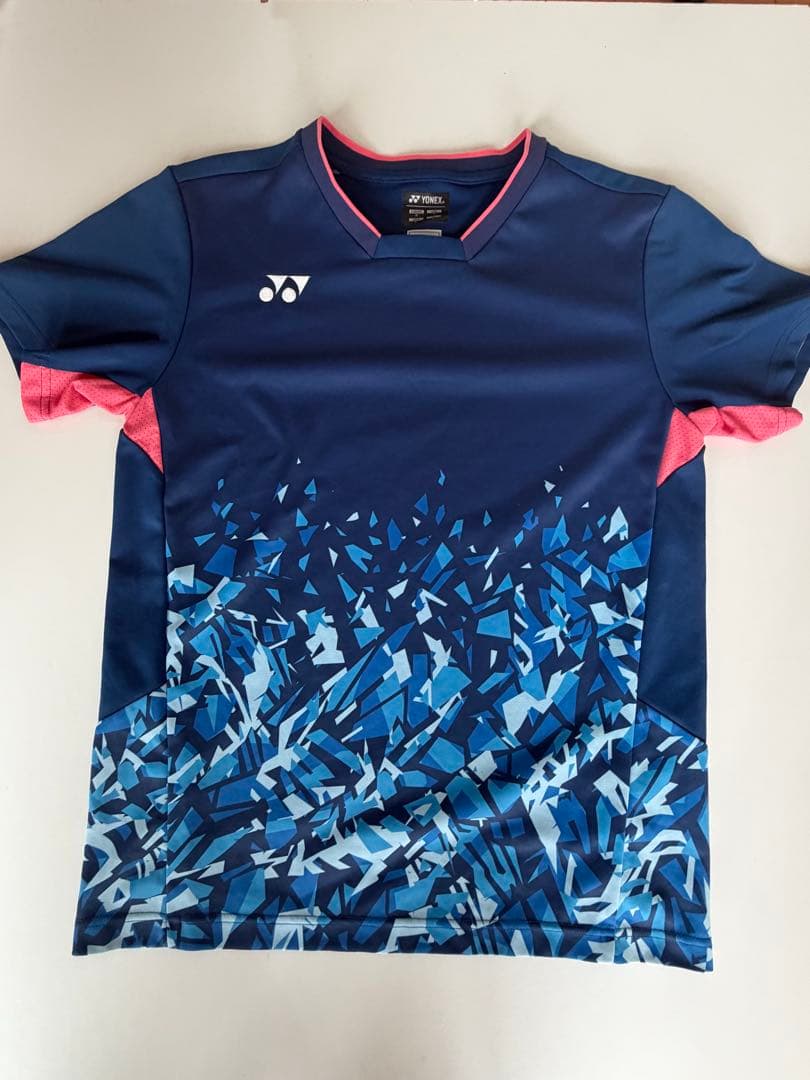 値下げ⭕️YONEX ユニフォーム Lサイズ 廃盤商品 レア - メルカリ