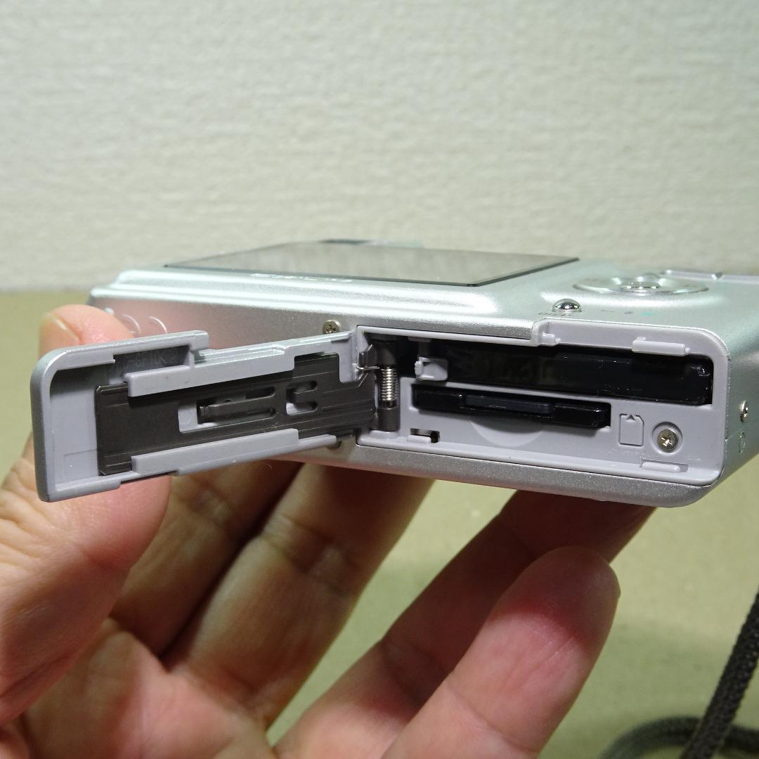 カシオ EXILIM EX-Z4 オールドコンデジ デジカメ バッテリー2個付き