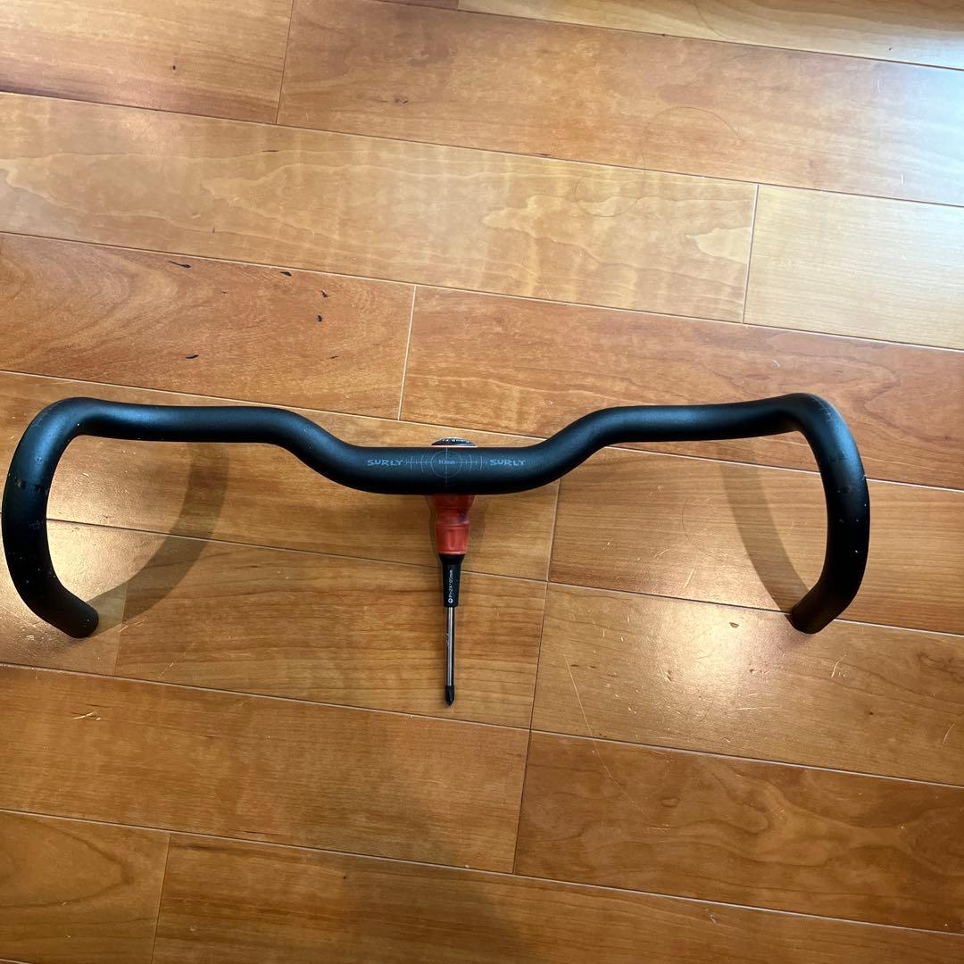 幅450 SURLY truck stop drop bar ドロップハンドル SURLY* truck stop drop bar (black) - BLUE LUG ONLINE STORE