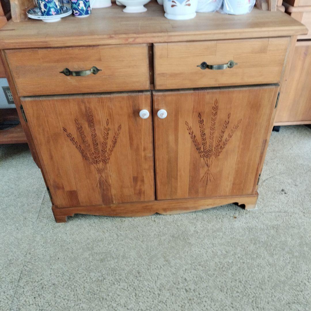 カントリー家具・引出し付きウツドキャビネット麦の穂 - メルカリ