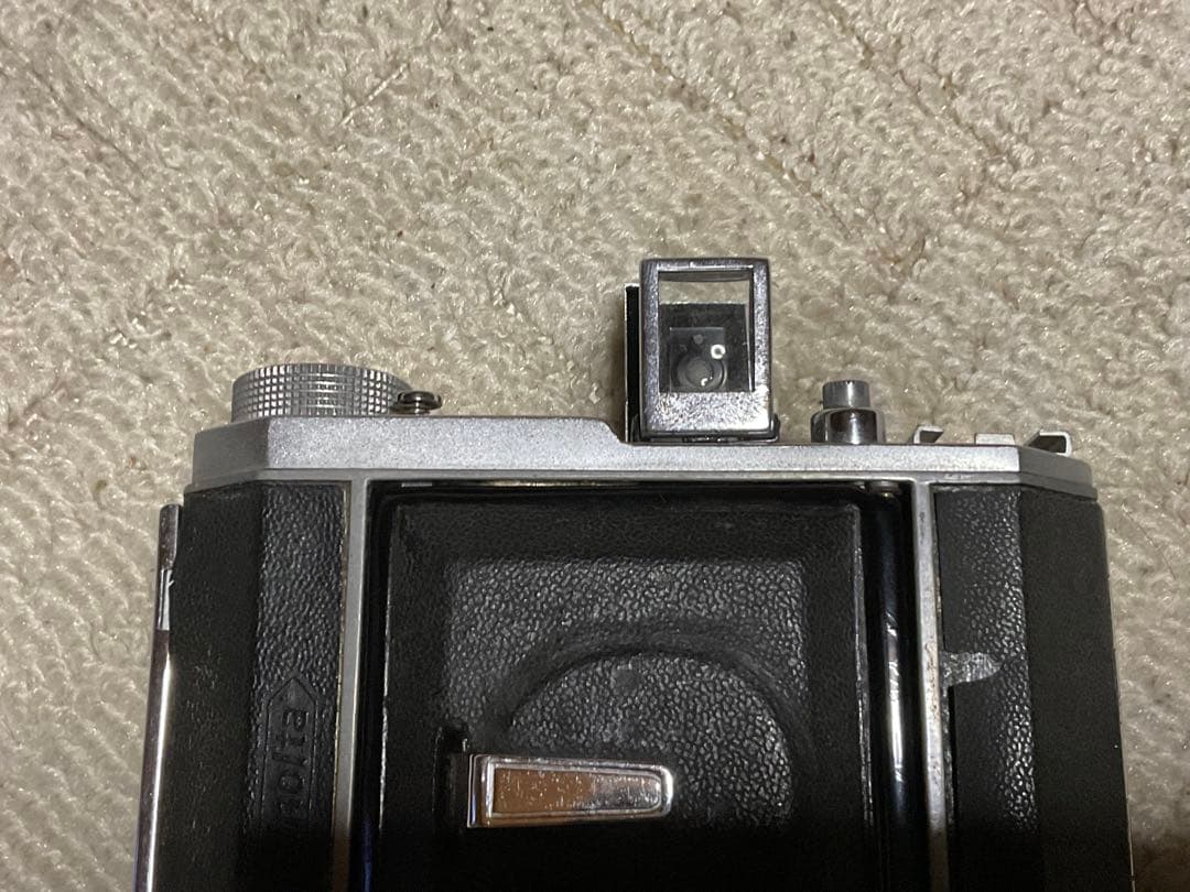 ミノルタ・蛇腹式カメラ、型式不明 年代不明？【蛇腹破れ無しだが