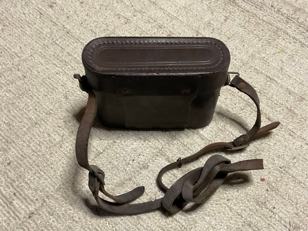 ミノルタ・蛇腹式カメラ、型式不明 年代不明？【蛇腹破れ無しだが