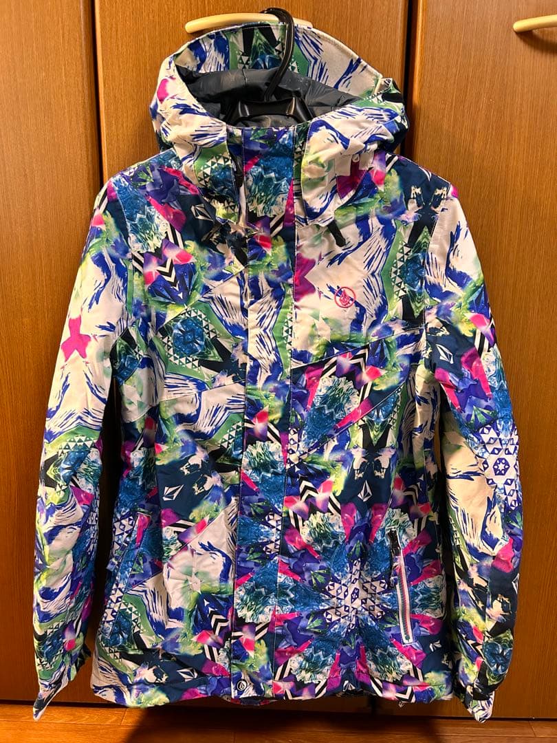 Volcom スノーボードジャケット マルチカラー - メルカリ
