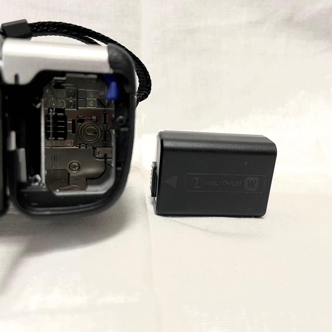 美品】SONY α6400 シルバー(ショット数1278枚) 本体のみ - メルカリ