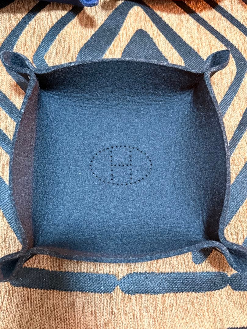 HERMES エルメスヴィドポッシュインテリアトレイブラック - メルカリ