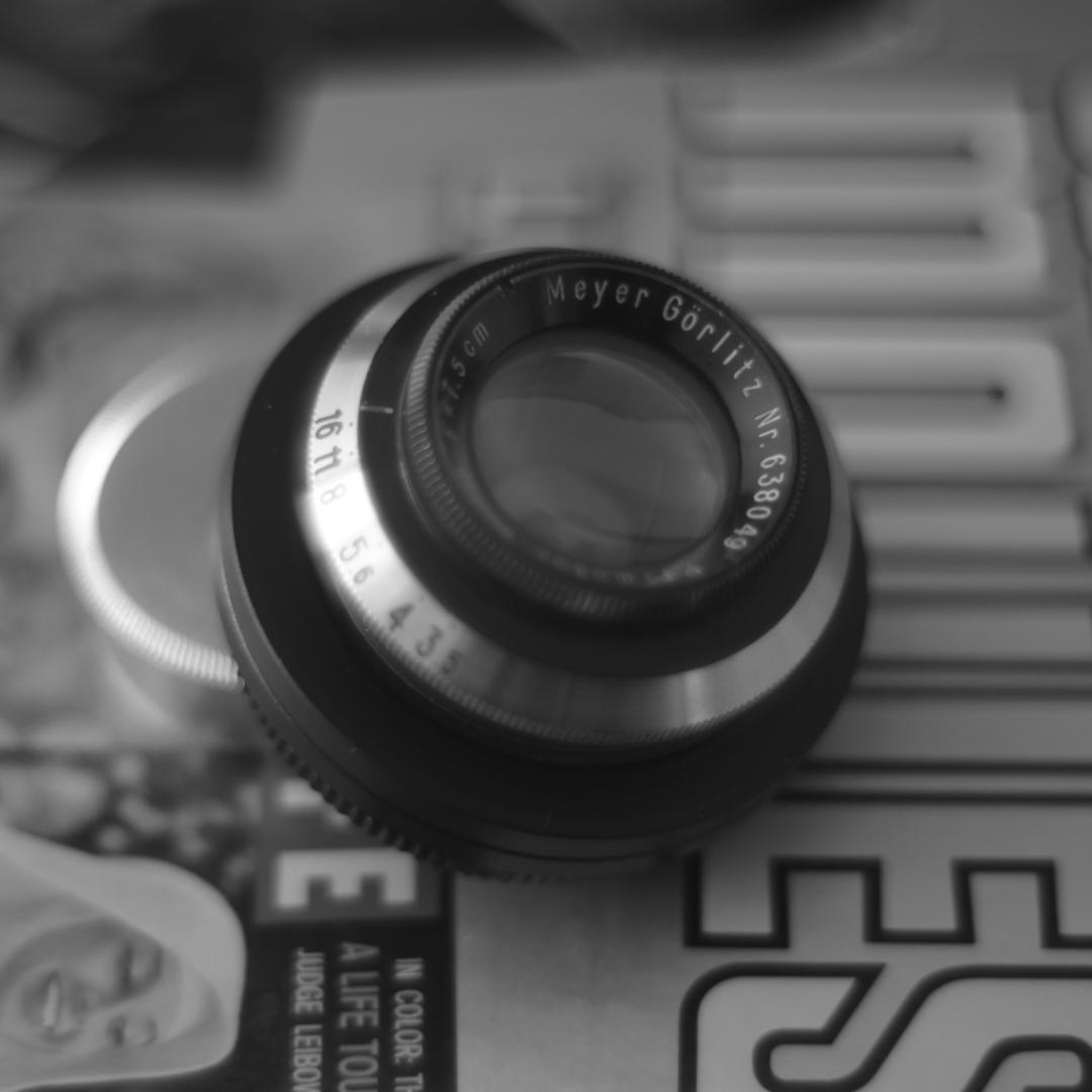 Meyer Gorlitz Primotar F3.5 75mm バブルボケ Meyer Gorlitz Primotar F3.5 75mm バブルボケ バブルボケ（玉ボケ）が