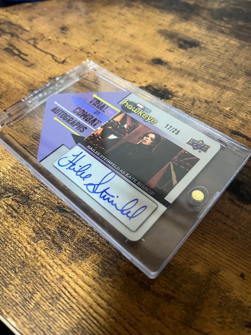 Hawkeye オートグラフカード 17/25 ヘイリー・スタインフェルド - メルカリ