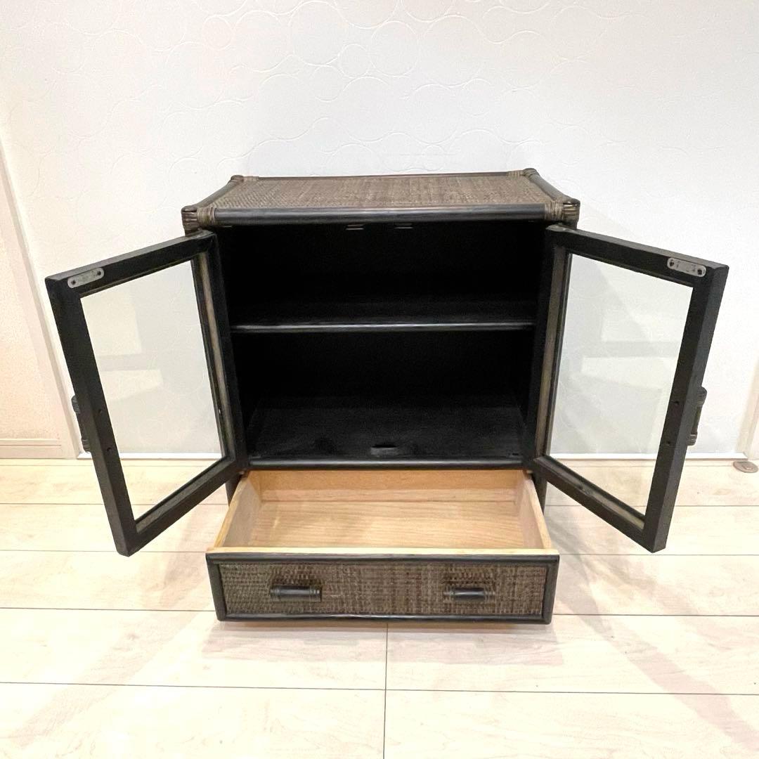 ラタン 籐 ガラス扉 キャビネット 収納棚 ヴィンテージ 引き出し付