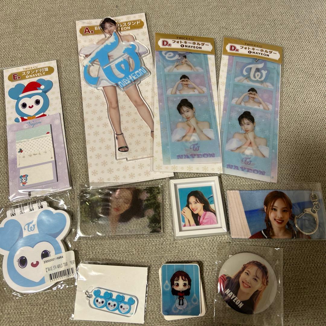 twice ナヨン まとめ売り - メルカリ