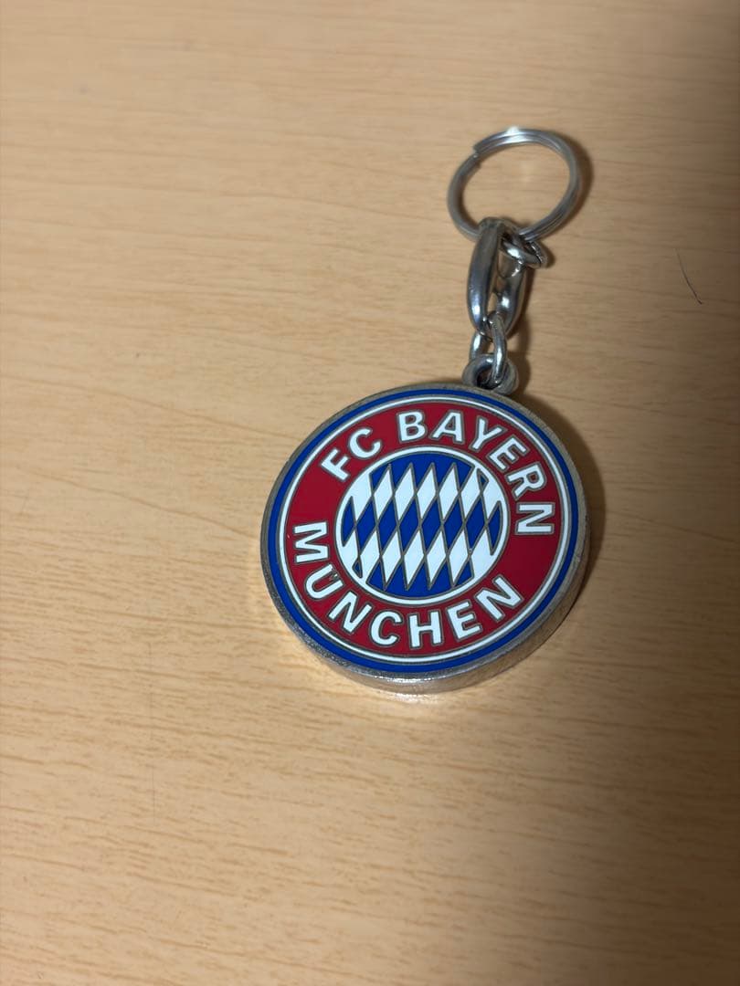 FCバイエルンミュンヘン ステンレスキーホルダー - メルカリ